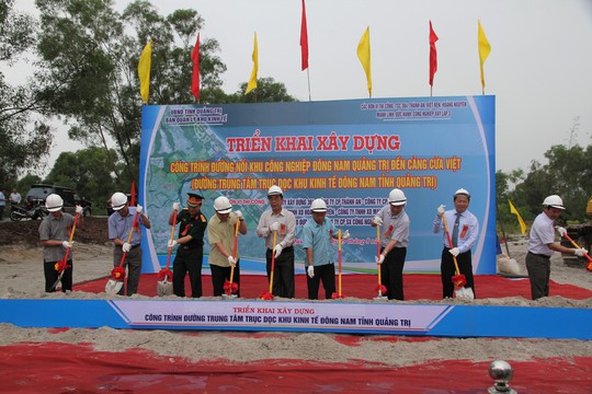 Quảng Trị: Khởi công xây dựng đường trung tâm trục dọc Khu Kinh tế Đông Nam - Ảnh 2. Quảng Trị: Khởi công xây dựng đường trung tâm trục dọc Khu Kinh tế Đông Nam - Ảnh 2.