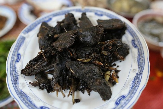 Đặc sản chuột ăn hạt sâm đãi khách quý ở núi Ngọc Linh - Ảnh 8.