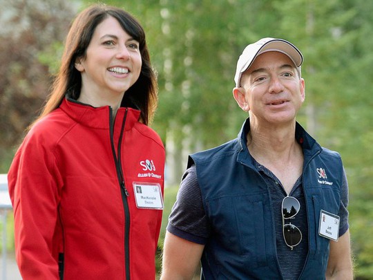 Giàu nhất thế giới, Jeff Bezos vẫn rửa bát sau mỗi bữa tối - Ảnh 3.