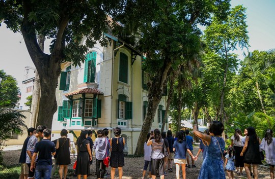 Khám phá di sản Đại sứ quán Pháp ở Hà Nội - Ảnh 2.