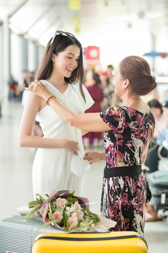 Hoa khôi Huỳnh Thúy Vi dự thi Hoa hậu Châu Á - Thái Bình Dương 2018 - Ảnh 1. Hoa khôi Huỳnh Thúy Vi dự thi Hoa hậu Châu Á - Thái Bình Dương 2018 - Ảnh 1.