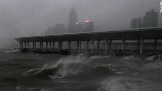 Trung Quốc: Bão Mangkhut tấn công tỉnh Quảng Đông, 2 người chết - Ảnh 6.