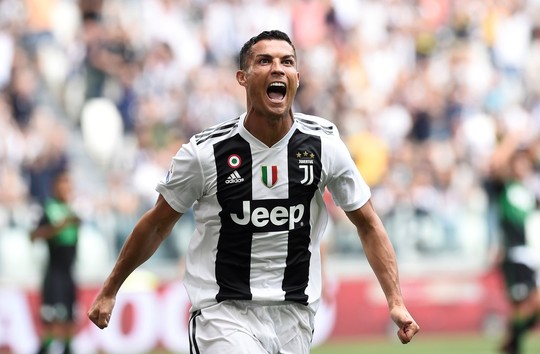 Ronaldo lần đầu ghi bàn, Juventus mở đại tiệc ở Allianz Arena - Ảnh 2.