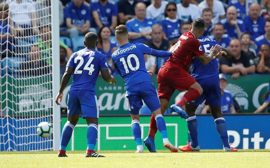 Thắng 2 bàn, Chelsea và Liverpool đua ngôi đầu Ngoại hạng - Ảnh 4.