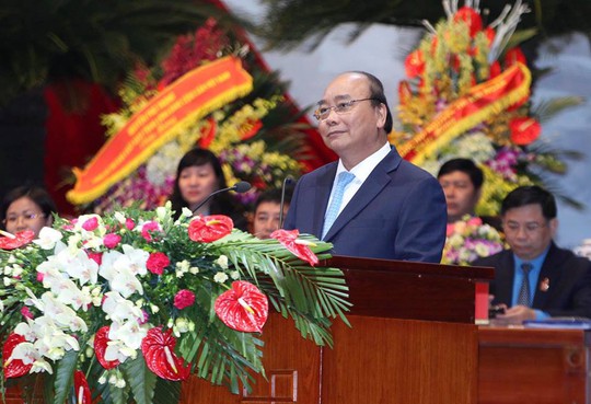 Thủ tướng Nguyễn Xuân Phúc gặp gỡ đại biểu dự Đại hội XII Công đoàn Việt Nam - Ảnh 1.