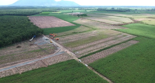 Rối rắm thu hồi đất ở hồ Dầu Tiếng: Yêu cầu huyện thanh tra việc cấp sổ đỏ - Ảnh 1. Rối rắm thu hồi đất ở hồ Dầu Tiếng: Yêu cầu huyện thanh tra việc cấp sổ đỏ - Ảnh 1.