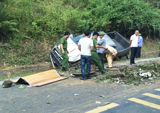 Tai nạn xe bán tải trên đường Hồ Chí Minh, 1 người chết, 1 người bị thương - Ảnh 1.