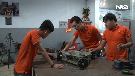 Sinh viên Đại học Lạc Hồng: Đam mê Robot, chinh phục thử thách - Ảnh 2.