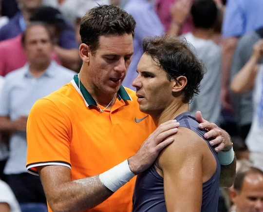 Nadal bỏ cuộc vì chấn thương, Del Potro vào chung kết có Djokovic - Ảnh 7.