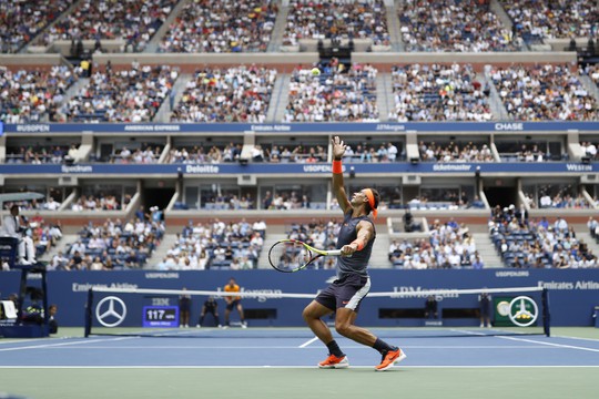 Nadal bỏ cuộc vì chấn thương, Del Potro vào chung kết có Djokovic - Ảnh 1. Nadal bỏ cuộc vì chấn thương, Del Potro vào chung kết có Djokovic - Ảnh 1.