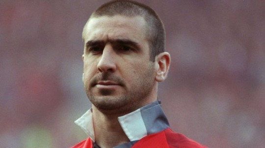 Cantona sẵn sàng thay Mourinho dẫn dắt M.U - Ảnh 1. Cantona sẵn sàng thay Mourinho dẫn dắt M.U - Ảnh 1.