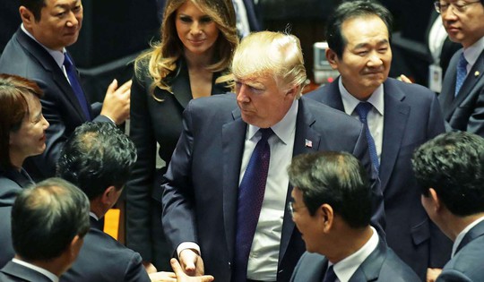 Châu Á tái định hình ông Trump - Ảnh 1.