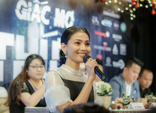 Trương Thị May tái xuất màn ảnh rộng bằng vai ma mị - Ảnh 1.