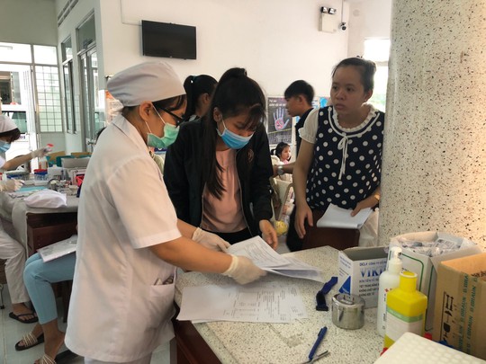 Nặng gánh viện phí nếu không mua BHYT - Ảnh 1. Nặng gánh viện phí nếu không mua BHYT - Ảnh 1.