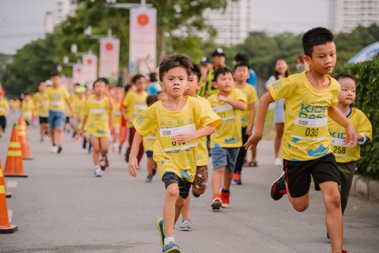 U70 cùng tranh tài với các VĐV nhí tại giải Marathon quốc tế TP HCM 2019 Taiwan Excellence - Ảnh 7.