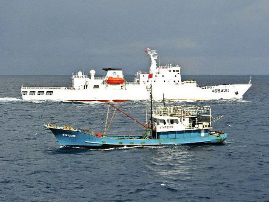 Philippines tố hải quân Trung Quốc đội lốt ngư dân hoạt động tại Trường Sa - Ảnh 1.