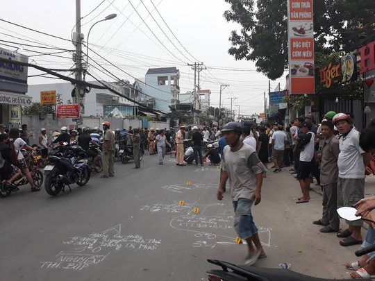 TP HCM: Xe rác cán chết hai thanh niên - Ảnh 2. TP HCM: Xe rác cán chết hai thanh niên - Ảnh 2.