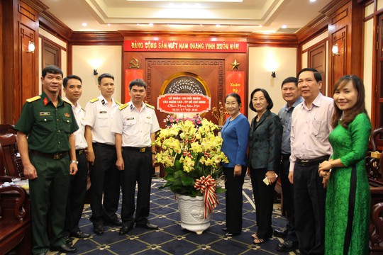 Lãnh đạo TP HCM tiếp Lữ đoàn 189 Hải quân đến thăm và chúc Tết - Ảnh 1. Lãnh đạo TP HCM tiếp Lữ đoàn 189 Hải quân đến thăm và chúc Tết - Ảnh 1.
