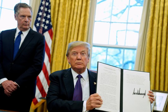 Quốc hội Mỹ ớn chiêu đánh thuế của ông Trump - Ảnh 1.