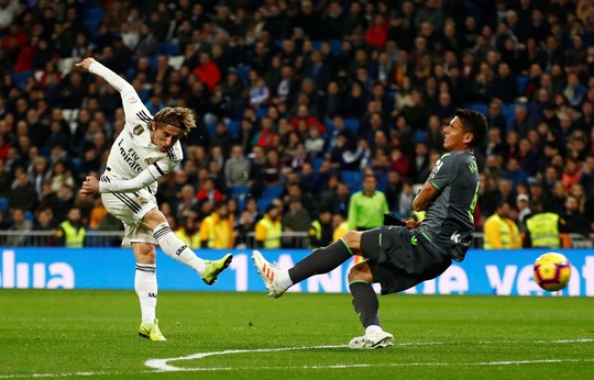 Modric: Nhiều cầu thủ Real Madrid đang sa sút tệ hại - Ảnh 3.