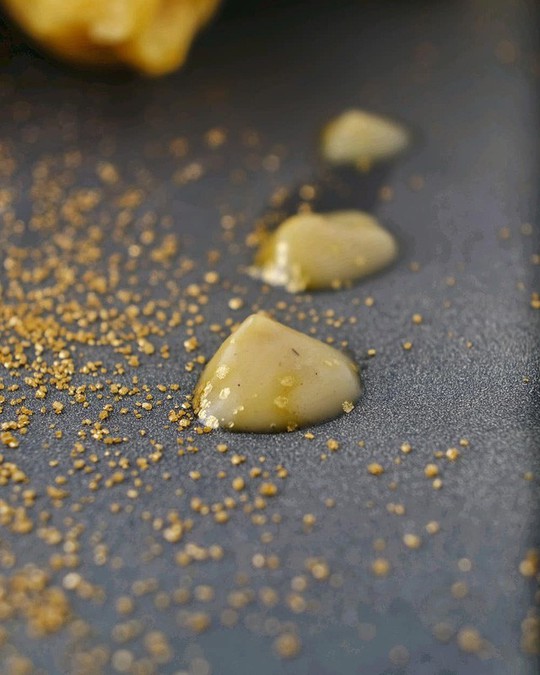 Món sầu riêng dát vàng 24k sang chảnh bậc nhất Singapore - Ảnh 3.
