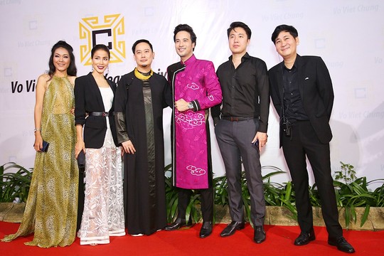 Đạo diễn Lê Minh gặp sự cố trong show 25 năm làm nghề của Võ Việt Chung - Ảnh 1.