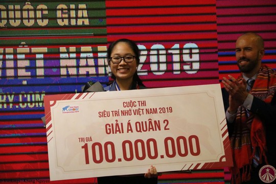 Hai chị em nghèo ở Lâm Đồng cùng đoạt giải vàng “Siêu trí nhớ Việt Nam” - Ảnh 3.
