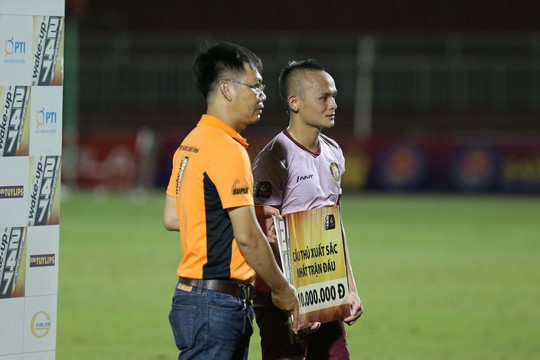 Quốc Phương lập hat-trick giúp Sài Gòn FC thắng đậm Nam Định - Ảnh 4.