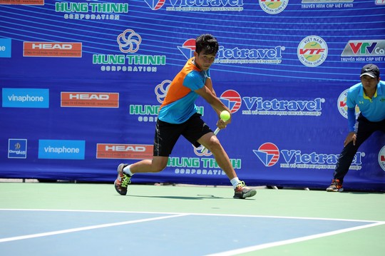 Đánh bại Văn Phương, tay vợt top 200 ATP đoạt cú đúp danh hiệu - Ảnh 1.