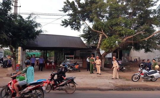 Đắk Lắk: Bắt được nghi phạm bắn người trong quán cà phê - Ảnh 1.