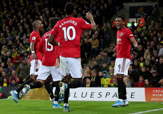 Hỏng 2 quả phạt đền, Man United vẫn thắng Norwich, tăng 7 hạng - Ảnh 7.
