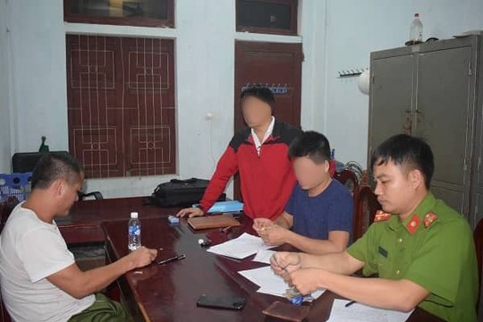 Mâu thuẫn gia đình, chồng đâm chết vợ trong đêm - Ảnh 1.