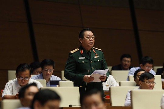 Thượng tướng Nguyễn Trọng Nghĩa: Bảo vệ chủ quyền phải có sách lược phù hợp trong từng tình huống - Ảnh 1.