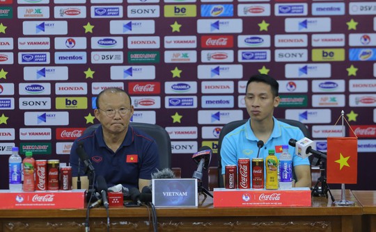 2 HLV Park Hang-seo và Tan Cheng Hoe nói gì về đối thủ trước trận Việt Nam-Malaysia? - Ảnh 1.