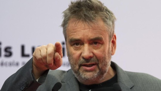 Đạo diễn Luc Besson phủ nhận cáo buộc cưỡng hiếp diễn viên trẻ - Ảnh 3.