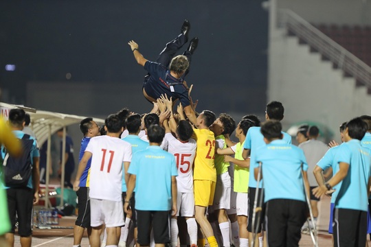 U19 Việt Nam xuất sắc cầm hòa Nhật Bản, hy vọng lấy vé vào VCK U19 châu Á 2020 - Ảnh 7.