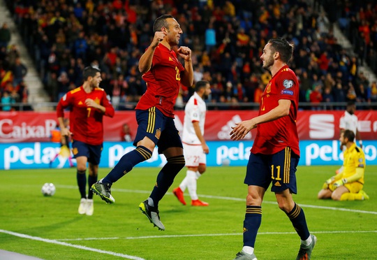 Cazorla trở lại, Tây Ban Nha vượt qua vòng loại Euro 2020 - Ảnh 4.