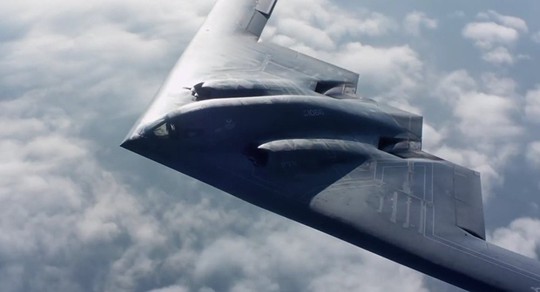 Mỹ đẩy mạnh chương trình không gian với UAV và tàu con thoi bí mật - Ảnh 1.