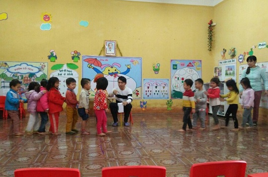 Chuyện những người thầy dạy trẻ tuổi bi bô nơi sơn cước miền Tây Thanh Hóa - Ảnh 3.