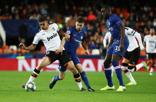 Thủ môn Kepa hóa người hùng, Chelsea hòa nghẹt thở ở Tây Ban Nha - Ảnh 1.