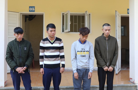 Lên mạng học cách bẻ khóa rồi rủ nhau đi trộm xe máy - Ảnh 1.