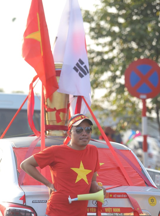 Thủ tướng nồng nhiệt chào đón, chúc mừng các HLV, VĐV đoàn thể thao Việt Nam - Ảnh 7.