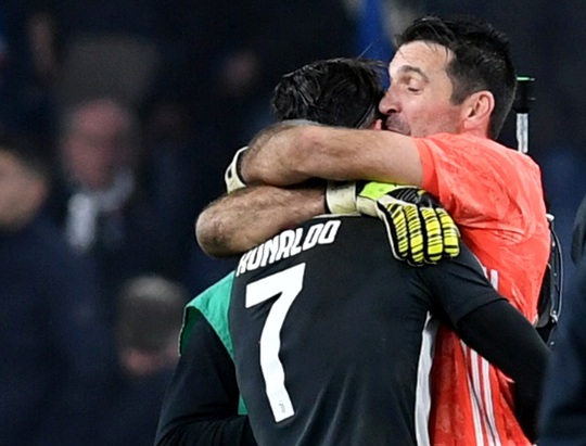 Ronaldo giúp Juventus vươn đầu bảng giải Serie A - Ảnh 2.