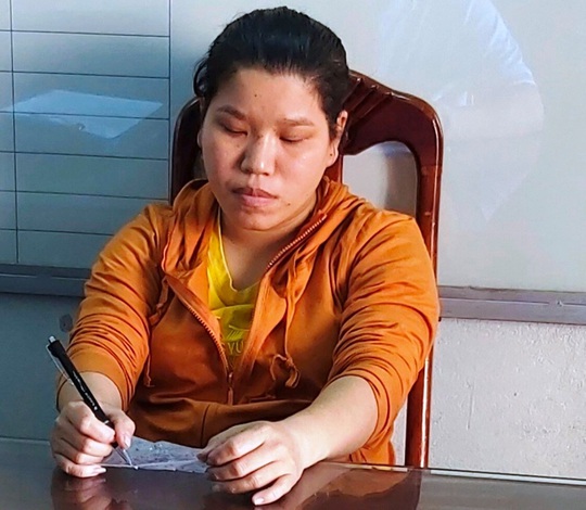 Ngỡ ngàng khi biết kẻ trộm hàng chục chỉ vàng là cô con gái - Ảnh 1.