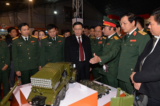 Phó Thủ tướng khai trương triển lãm quân sự - quốc phòng - Ảnh 1.