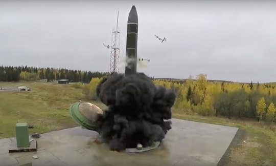 Nga chính thức đưa tên lửa “khủng” vào chiến đấu - Ảnh 1.