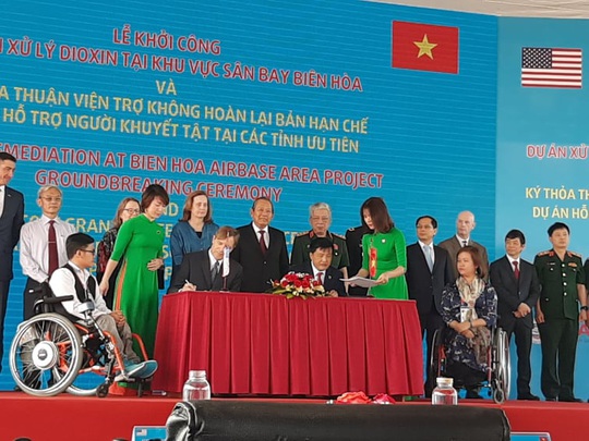 Dự án xử lý dioxin tại Sân bay Biên Hòa chính thức khởi công - Ảnh 1.