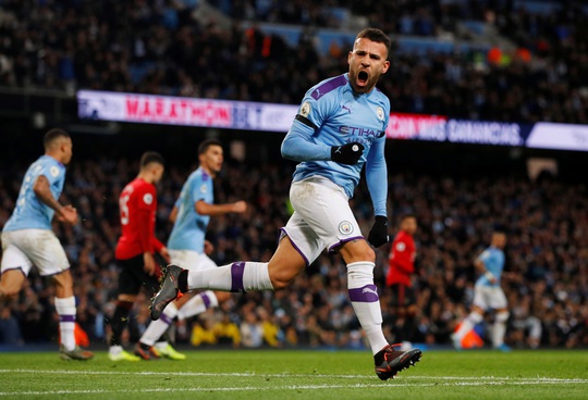6 phút bùng nổ, song sát Man United gieo sầu Man City trận đại chiến - Ảnh 9.