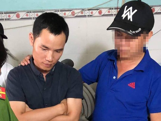 Bắt kẻ gửi micro gây nổ khiến 2 người bị thương ở quận Tân Phú - Ảnh 1.