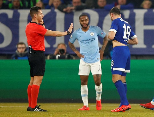 Ngược dòng điên rồ, Man City hạ Schalke 04 trên đất Đức - Ảnh 2.